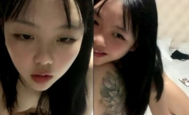 超级可爱长发新人妹子，和小鲜肉啪啪做爱，表情太骚了