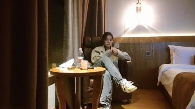 《乔先生寻花高端茶》几千块约的气质良家少妇被房间的网友讽刺