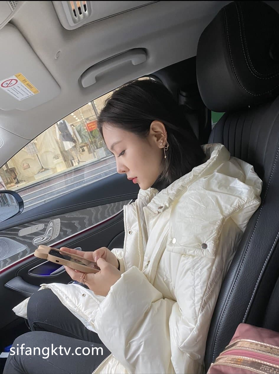 数百位极品露脸反差母狗福利大合集 第六弹 5