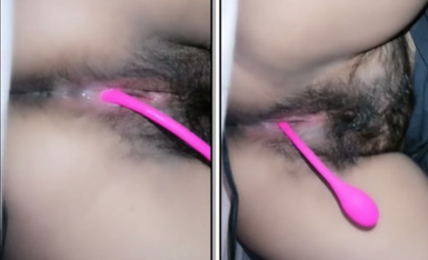 【封校在学校】，一直待在寝室闷坏了，大三学生妹，跳蛋自慰，白浆一直流不停1