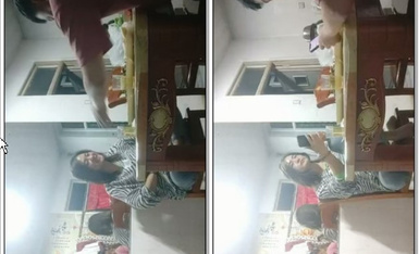 【大内密探008】再约良家骚女，吃饱喝足再开操，开档黑丝猛扣穴，怼着大屁股尽情输出