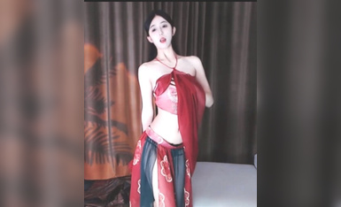 極品清純女神穿噴血黑絲制服艷舞跳蛋塞穴道具自慰／網易翹臀美女雅恩爆乳情趣裝嫵媚挑逗扣玩騷穴等 720p (4).