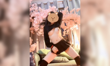 青春無敵 抖音風極品網紅嫩妹高價定製裸舞、變裝、紫薇等反差超大合集~美女如雲~有大膽露臉的 (249)