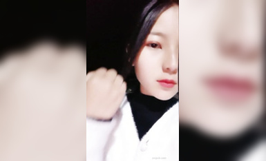 甄漂亮 學妹勾引保安大爺野戰 多場合集 (8)