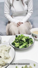 亂倫大神《大胸嫂子會噴水》新作-寶藏嫂子 滿足對女人的所有幻想 又騷又有韻味