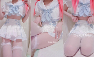 軟甜糯米糍 白絲愛心露臍服