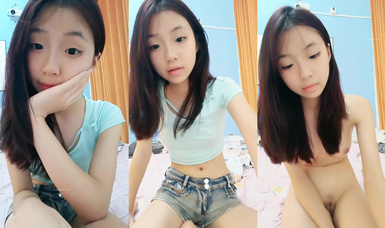 清純系百合主播@茜茜是旺仔小饅頭 尺度福利秀 (5)