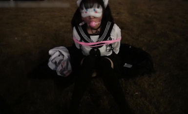 小母狗調教【喵喵醬】可愛小蘿莉被主人戴上項圈狗鏈戶外調教小嫩逼，你以為的清純雙馬尾同桌，私下是一隻欠調教的騷母狗