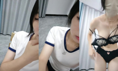 超級學生新人，下海  新作！最新登陸黃播平台，超清純顏值，超Q彈大奶+粉嫩鮑魚，懟臉大秀 直接狂射，沒有套路 太良心了！ (2)