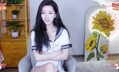 Stripchat女神級顏值主播【MandyLovesYou】聲優魅惑尤物! 全裸道具自慰 (3)