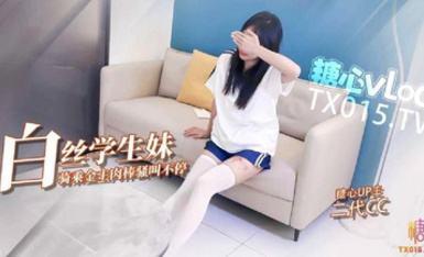 二代CC  嫩足白絲學生妹騎乘術 清純深情吸吮肉棒 堅硬無上頭肏穴 榨射澆築母狗