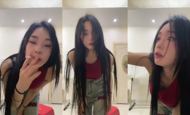 灬超級漂亮！【燦爛冬瓜】極品學妹~道具摳穴自慰~雙女御姐~全裸騷舞~爽死了~! (2)