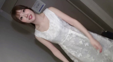 你個色狼也太猴急了！帶女神一進屋就狂舔直接插，把女神嚇到了，女神好久沒做愛了，水好多！170CM高挑長腿白皙女神