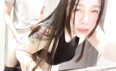 【采精御姐】台灣極品風韻爆乳尤物「嫚嫚」勾搭路人到公廁野戰 馬桶女上位榨精 工具人釋放肉慾