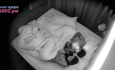 盜錄蜂腰巨乳美少婦與上司開房互舔攻守兼備無套內射／大學眼鏡男酒店束縛苗條白皙大奶女友深喉各種體位抽插等 02