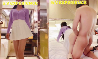 美腿尤物極品反差女神【Vivian】✅紫色毛衫短裙 賣弄風騷舞姿，專注吃雞 主人掀開窄小遮掩直取花蕊