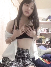 冒充经济人忽悠职校嫩妹