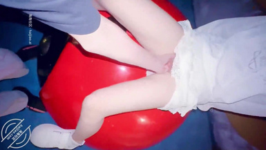 海角社區（意淫自己妹妹）公園里跟妹妹野戰，淫亂妹妹，真是驚心動魄的夜晚