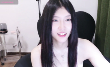 Stripchat 新女神降臨 Rainybaby首次門票大秀 全裸自慰絕美 (10)