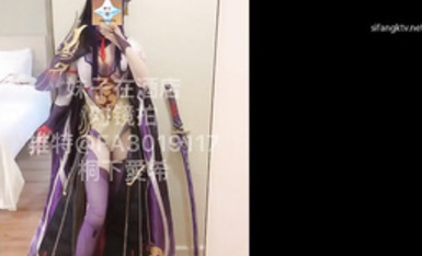 喜歡cos的小母狗嫩妹『桐下愛希』雷神