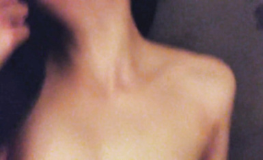 弟弟家裡幹姊姊,還偷偷射精進去