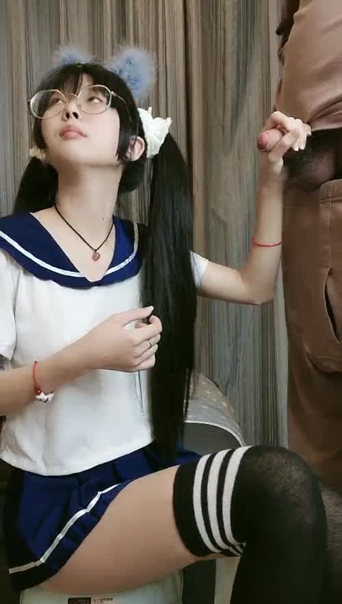 双马尾极品JK制服萝莉【专属小女友】11.18 穿着JK制服大屌直接操嫩逼美穴 男同学上阵在操一炮 高清源码无水印 (2)