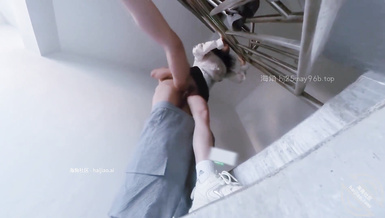 内心中的黑暗之神-520和親妹妹在樓梯間的激情