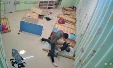 幼儿园监控摄像头破解偸拍幼教小老师恋上渣男社会小青年 4